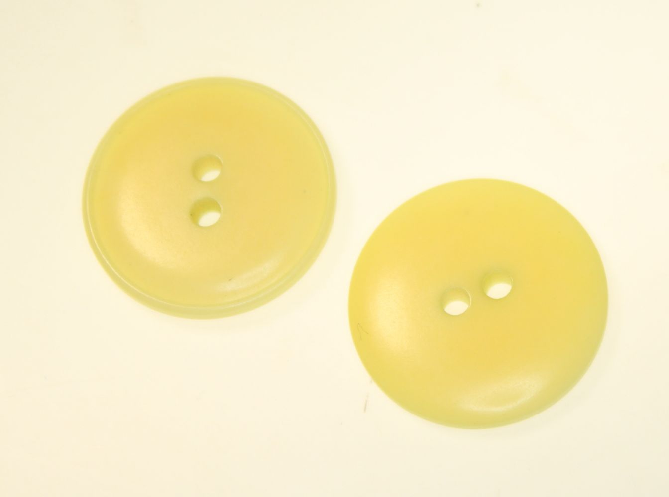 Knopf hellgelb LP N/7